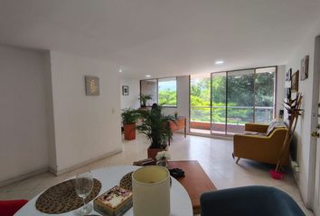 Apartamento en El Poblado, Medellín, Antioquia, Colombia
