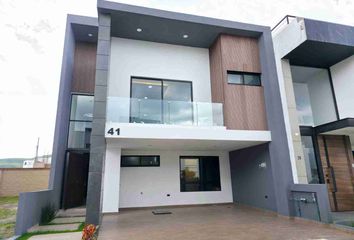 Casa en  Boulevard Gran Boulevard Lomas, El Deseo, Pueblo De San Bernardino Tlaxcalancingo, San Andrés Cholula, Puebla, 72826, Mex