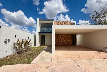 Casa en  Varena Living, Cholul, Yucatán, México