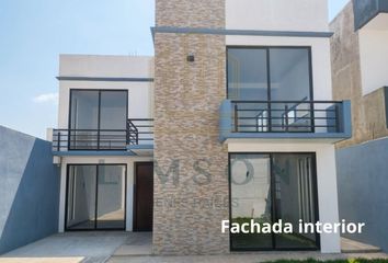 Casa en  Avenida Del Sabino, Santa María Del Tule, Oaxaca, 68297, Mex