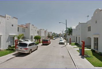 Casa en  Héroes Nacionales 132-5, Residencial Campo Real, 36556 Irapuato, Gto., México