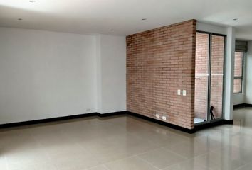 Apartamento en El Poblado, Medellín, Antioquia, Colombia