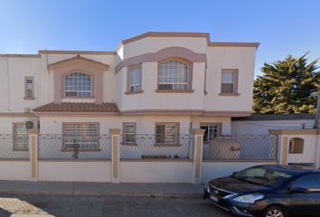 Casa en  Lago Chaira 499, Valle Dorado, 22890 Ensenada, B.c., México