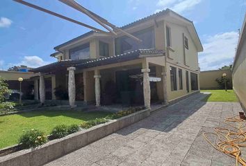 Casa en  Cumbayá, Quito