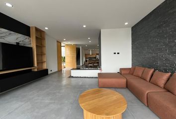 Casa en Envigado, Antioquia, Colombia