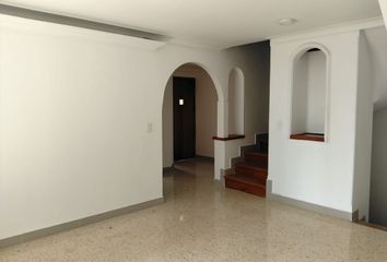 Casa en El Poblado, Medellín, Antioquia, Colombia