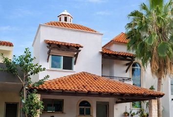Casa en  Calle Montes Escandinavos, Cancún, Quintana Roo, México