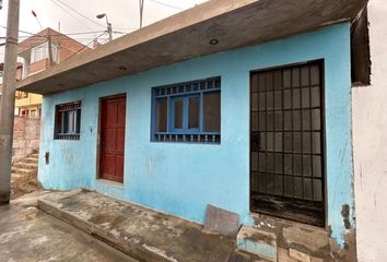Casa en  Av. Canto Grande 495, Lima, Perú