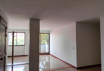Apartamento en El Poblado, Medellín, Antioquia, Colombia