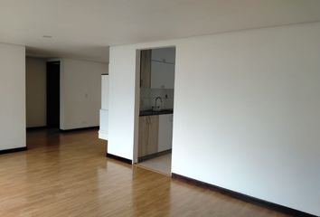 Apartamento en El Poblado, Medellín, Antioquia, Colombia