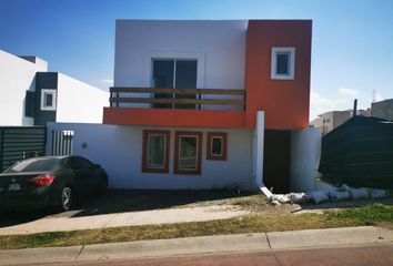 Casa en condominio en  Calle Sendero De Las Orquideas, Senderos De Monte Verde, Tlajomulco De Zúñiga, Jalisco, 45646, Mex