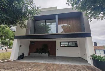 Casa en  Parque Cuernavaca, Boulevard Cuernavaca, Lomas De Angelópolis, Puebla De Zaragoza, Puebla, México