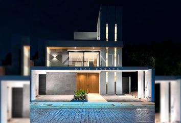 Casa en  Vía Cumbres, Avenida Huayacán, Cancún, Quintana Roo, México