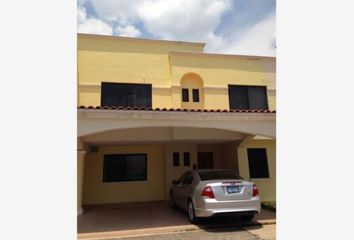 Casa en  Villa Arboledas, Las Villas, Quinta Las Villas, Irapuato, Guanajuato, México