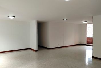 Apartamento en El Poblado, Medellín, Antioquia, Colombia