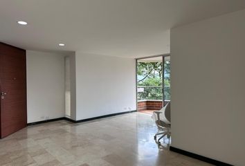 Apartamento en El Poblado, Medellín, Antioquia, Colombia