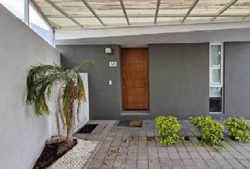 Condominio horizontal en  Calle Santa Fe 108a, Santa Fé, Juriquilla, Querétaro, México