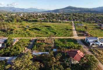 Terreno Residencial en  Hr5h+q4 Sucúa, Ecuador