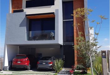 Casa en fraccionamiento en  Monterra, Avenida Monterra, San Luis Potosí, México