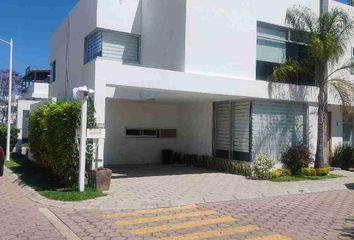 Casa en fraccionamiento en  San Bernardino Tlaxcalancingo, San Andrés Cholula