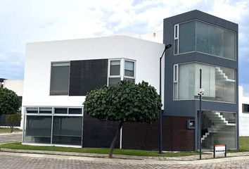 Casa en fraccionamiento en  Parque Chihuahua, Lomas De Angelópolis, Puebla, México