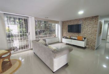 Apartamento en El Poblado, Medellín, Antioquia, Colombia