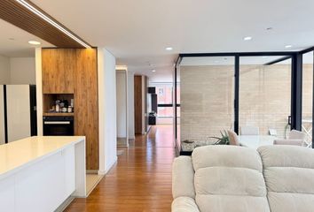 Apartamento en El Poblado, Medellín, Antioquia, Colombia