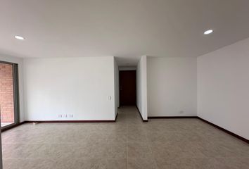 Apartamento en El Poblado, Medellín, Antioquia, Colombia