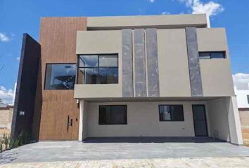 Casa en  Parque Dublin, Boulevard Dublín, Lomas De Angelópolis, Ii, San Bernardino Tlaxcalancingo, Puebla, México