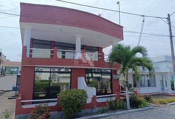 Departamento en  Barrio Castelnuovo, Malecón Del Mar, Tonsupa, Ecuador