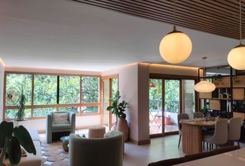 Apartamento en El Poblado, Medellín, Antioquia, Colombia