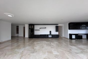 Apartamento en El Poblado, Medellín, Antioquia, Colombia