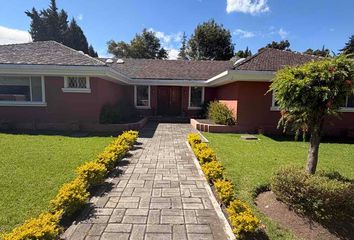 Casa en venta en Cumbayá