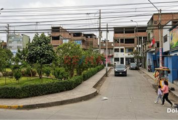 Local comercial en  Q3q6+hvx Villa El Salvador, Perú