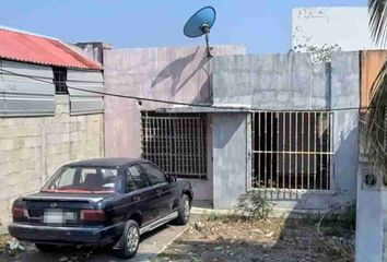 Casa en fraccionamiento en  Colinas De Santa Fe, Veracruz