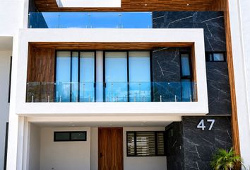Casa en fraccionamiento en  Lomas De Angelópolis, San Bernardino Tlaxcalancingo, Puebla, México