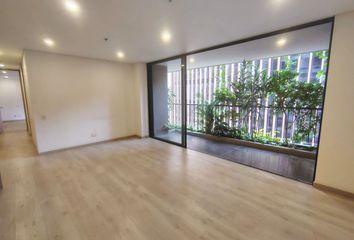 Apartamento en El Poblado, Medellín, Antioquia, Colombia
