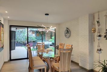 Casa en El Poblado, Medellín, Antioquia, Colombia