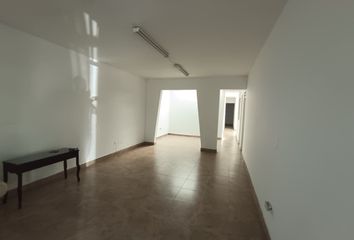 Casa en Cl. 9c Bis #29 - 30, La Alameda, Cali, Valle Del Cauca, Colombia