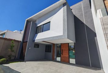 Casa en  Parque Santiago, Lomas De Angelópolis, San Bernardino Tlaxcalancingo, Puebla, México