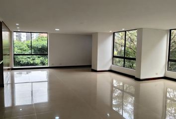 Apartamento en El Poblado, Medellín, Antioquia, Colombia