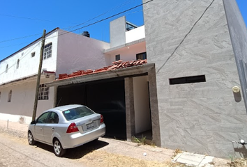 Casa en fraccionamiento en  Avenida Paseo Brisas Del Campo 11, Agua Azul, León, Guanajuato, México