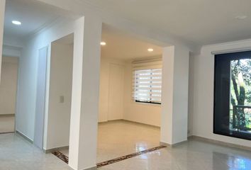 Apartamento en El Poblado, Medellín, Antioquia, Colombia