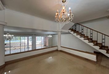Casa en El Poblado, Medellín, Antioquia, Colombia
