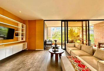Apartamento en El Poblado, Medellín, Antioquia, Colombia