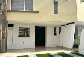 Casa en  Cañada Diamante, Porton C.p, Avenida Cañada Diamante, León, Guanajuato, México
