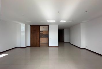 Apartment for rent in Poblado, Medellín