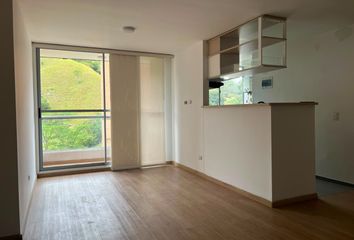 Apartamento en Loma Del Barro, Zona 7, Envigado, Antioquia, Colombia