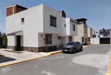 Casa en condominio en  San Gaspar Tlahuelilpan, Metepec