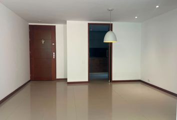 Apartamento en Calle 24 Sur, Envigado, Valle De Aburrá, Antioquia, Rap Del Agua Y La Montaña, 055420, Colombia